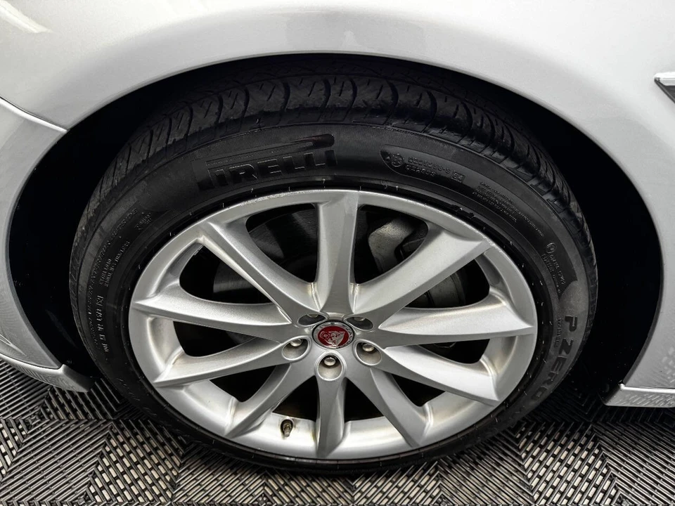 2016 Jaguar X351 XJ - Image 19 of 21