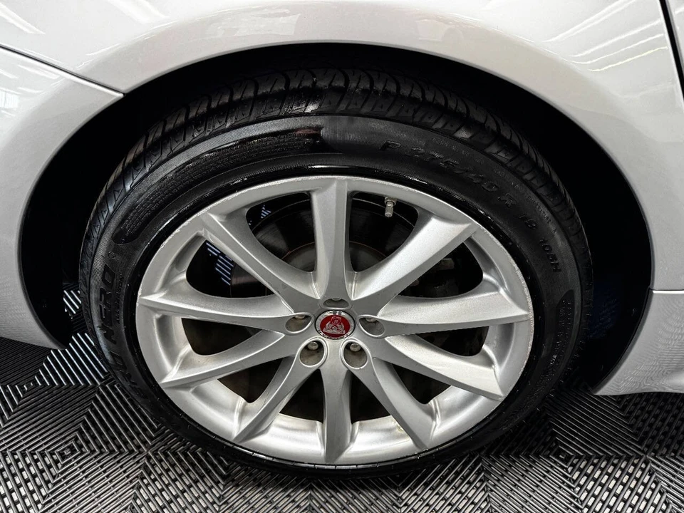 2016 Jaguar X351 XJ - Image 17 of 21
