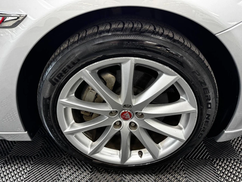 2016 Jaguar X351 XJ - Image 16 of 21