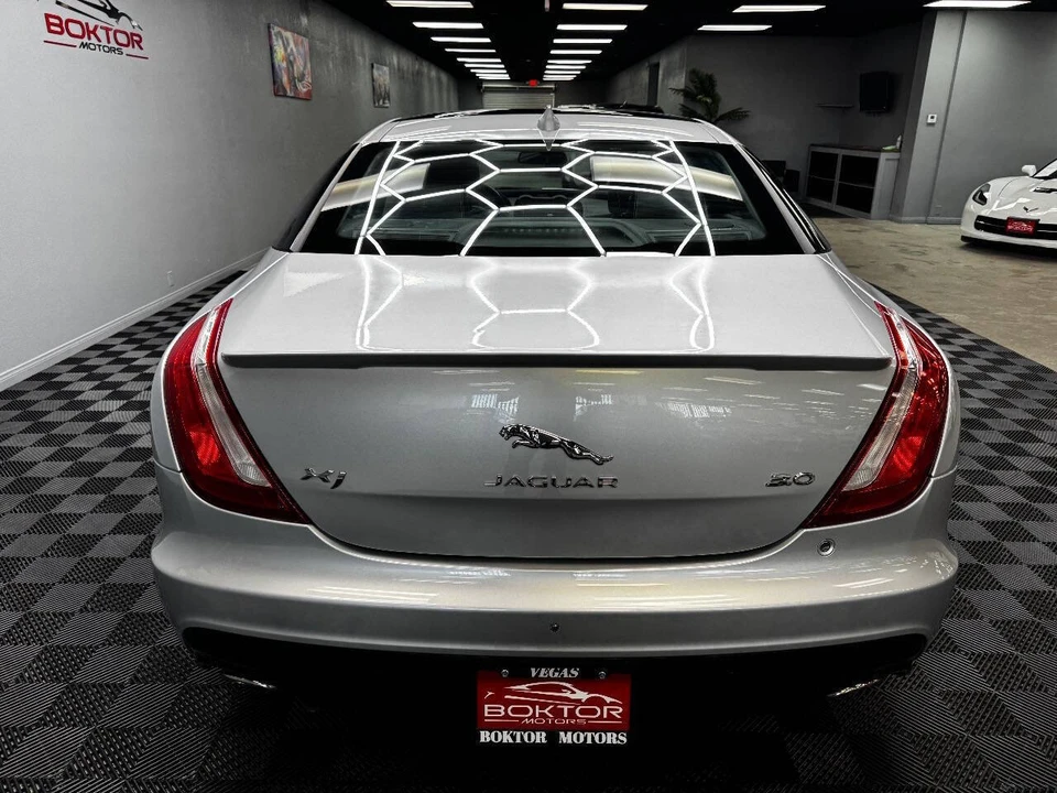 2016 Jaguar X351 XJ - Image 11 of 21