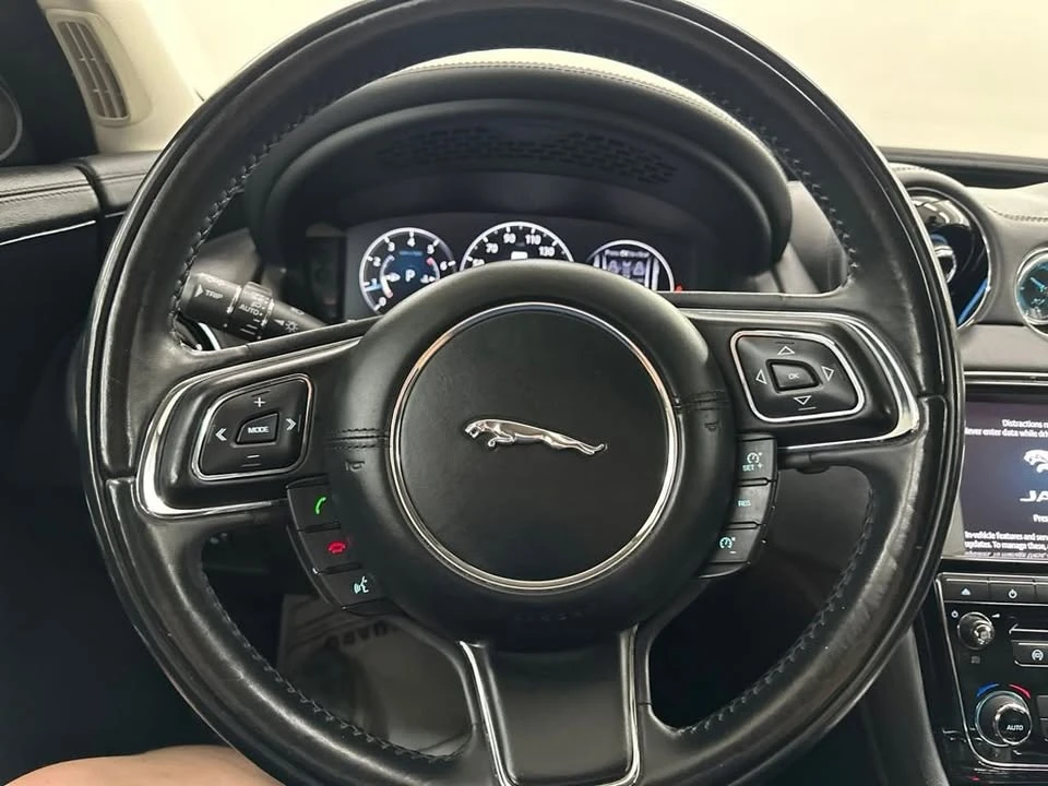 2016 Jaguar X351 XJ - Image 16 of 20