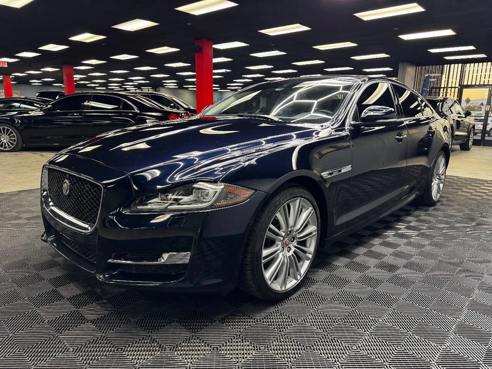 2016 Jaguar X351 XJ - Image 6 of 12
