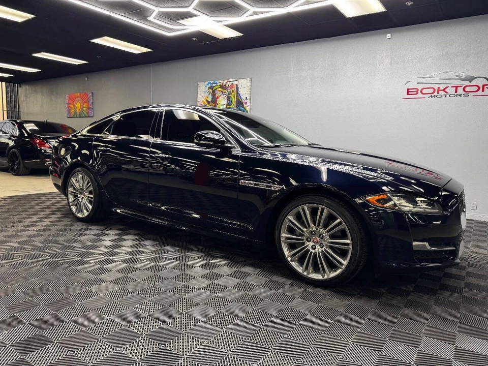 2016 Jaguar X351 XJ - Image 2 of 12