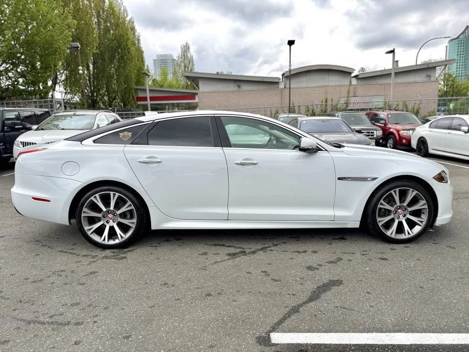 2016 Jaguar X351 XJ - Image 2 of 12