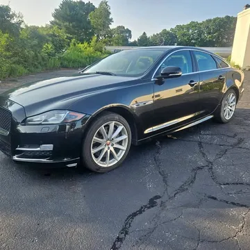 2016 Jaguar XJ R-Sport Luxury Sedan