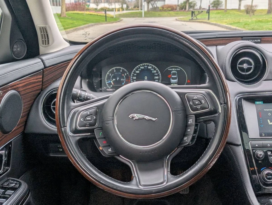2016 Jaguar X351 XJ - Image 6 of 12