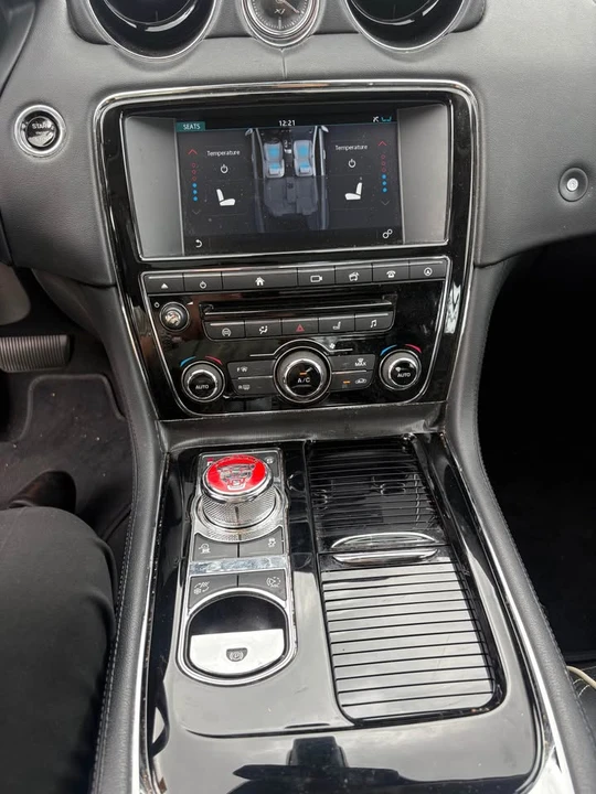 2016 Jaguar X351 XJ - Image 13 of 20