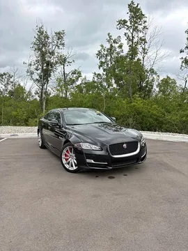 2016 Jaguar XJ R-Sport