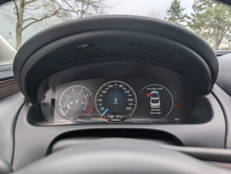 2016 Jaguar X351 XJ - Image 5 of 12