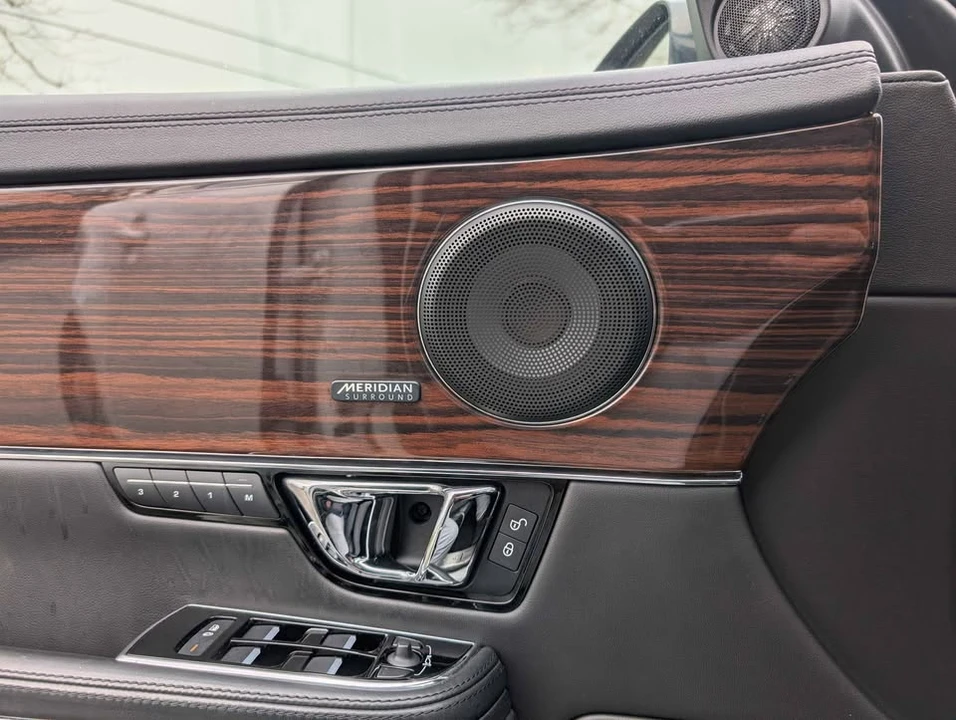 2016 Jaguar X351 XJ - Image 10 of 12