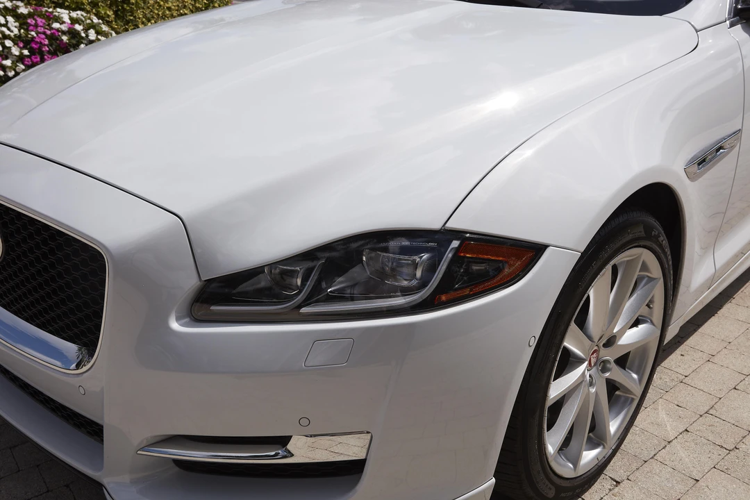2016 Jaguar X351 XJ - Image 18 of 31