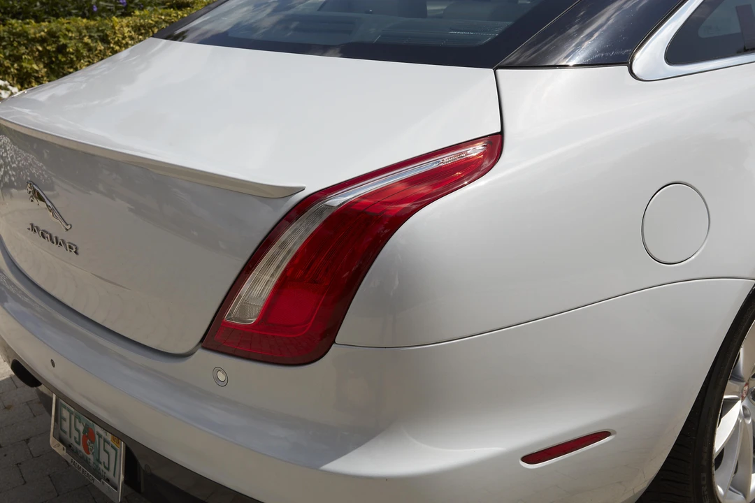 2016 Jaguar X351 XJ - Image 24 of 31