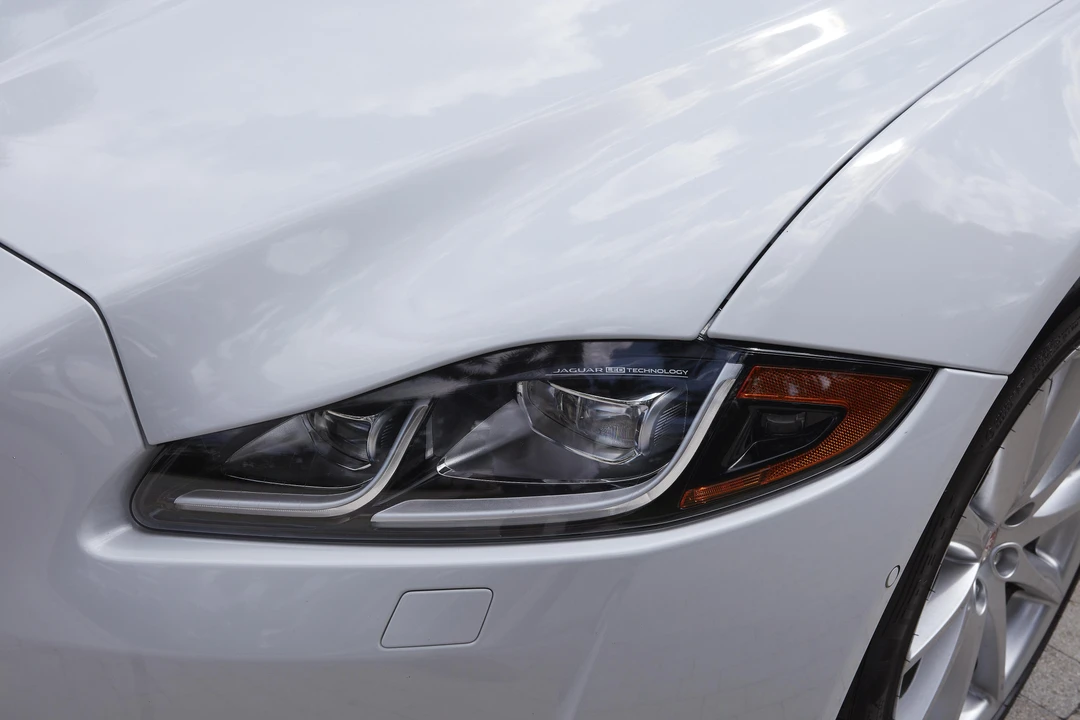 2016 Jaguar X351 XJ - Image 17 of 31