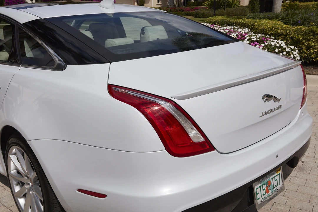 2016 Jaguar X351 XJ - Image 23 of 31