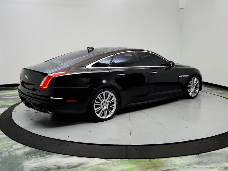 2016 Jaguar X351 XJ - Image 5 of 21