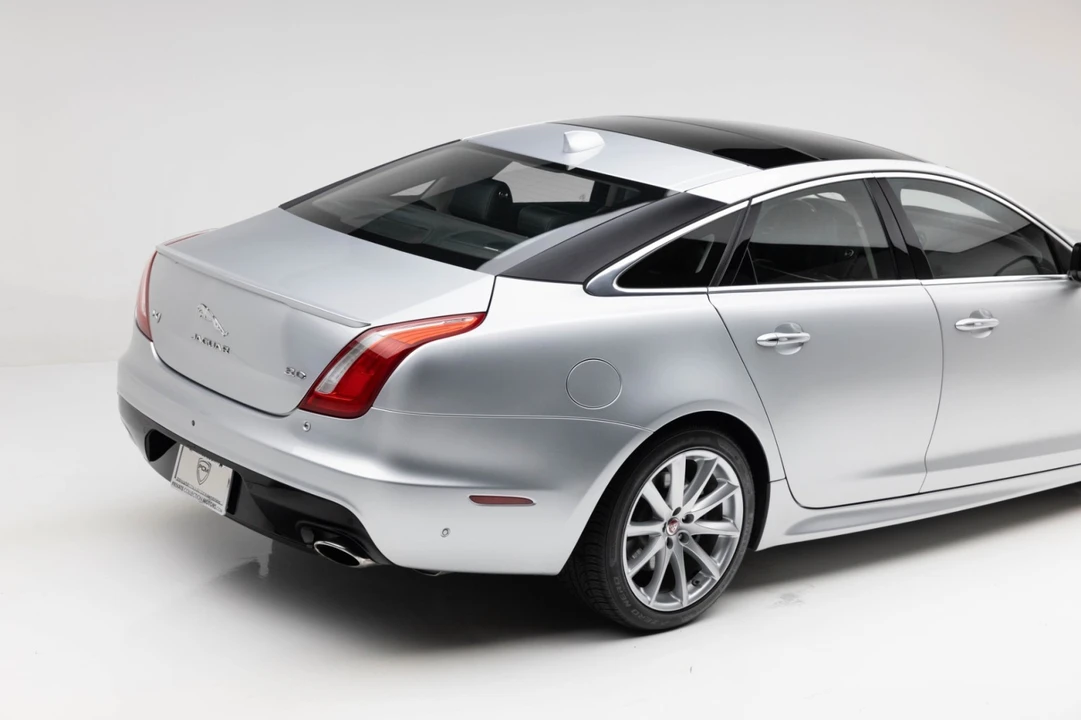 2016 Jaguar X351 XJ - Image 27 of 31