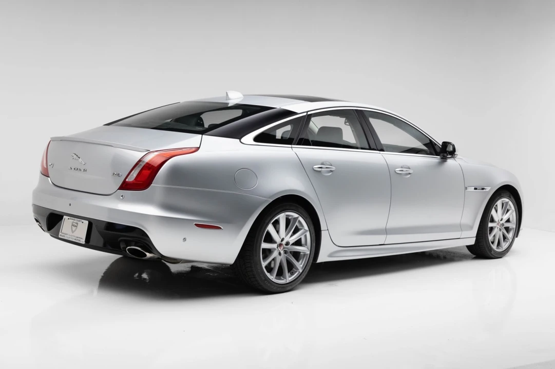 2016 Jaguar X351 XJ - Image 15 of 31