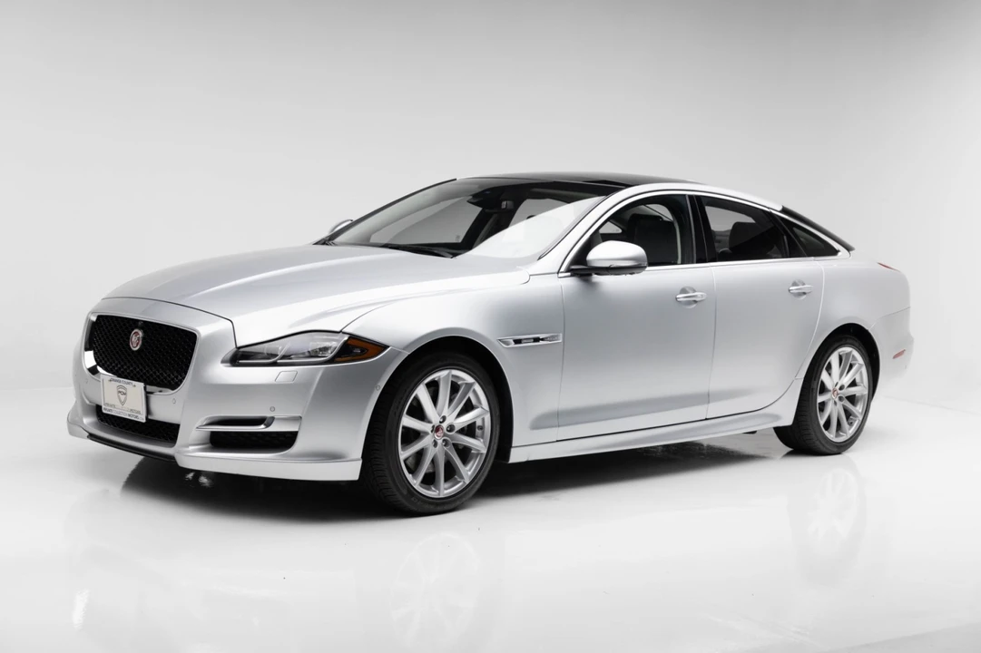 2016 Jaguar X351 XJ - Image 13 of 31