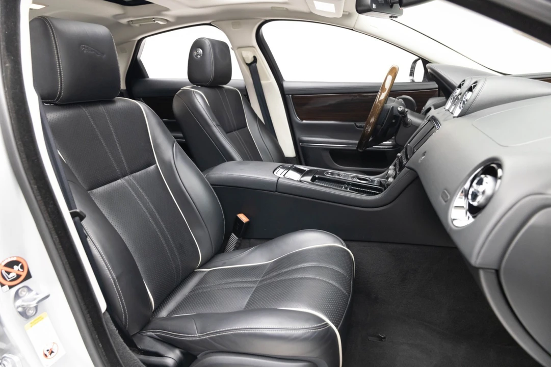 2016 Jaguar X351 XJ - Image 4 of 21