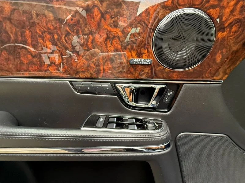 2016 Jaguar X351 XJ - Image 10 of 12