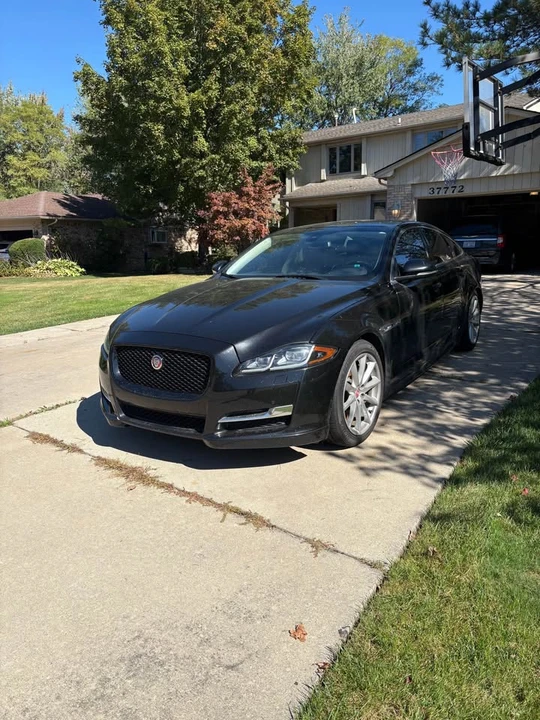 2016 Jaguar X351 XJ - Image 2 of 5