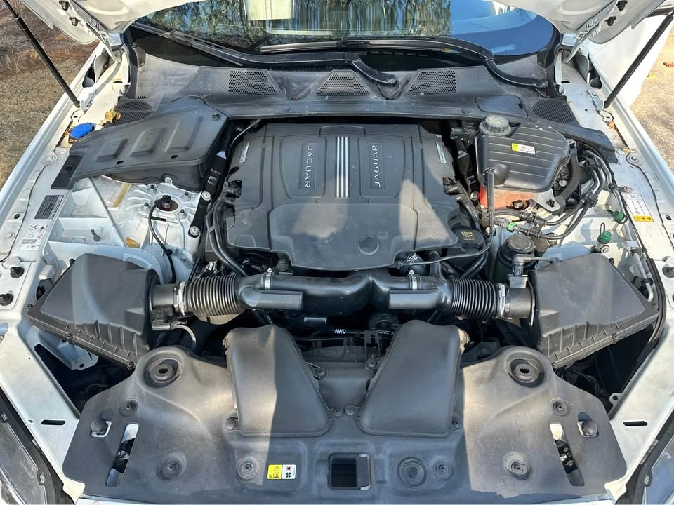 2016 Jaguar X351 XJ - Image 13 of 14