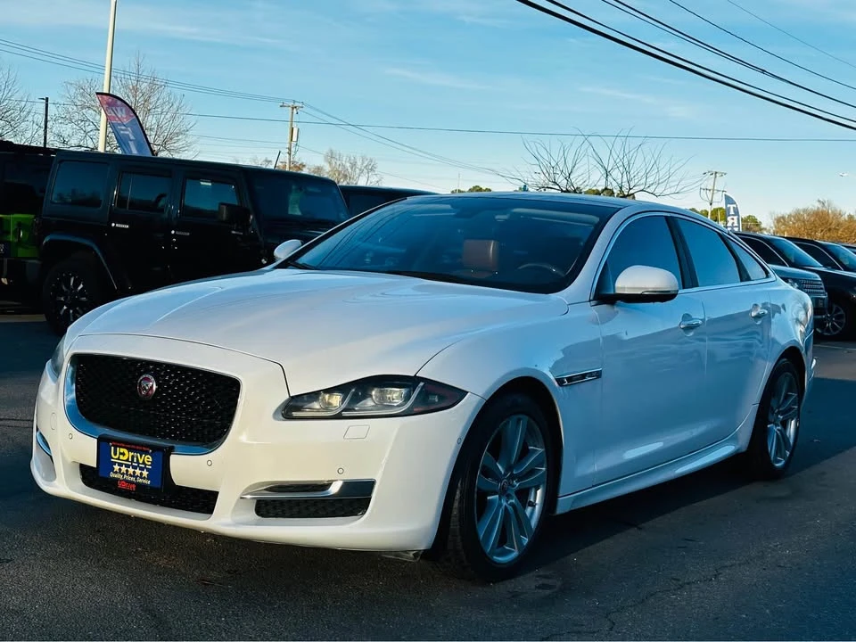 2016 Jaguar X351 XJ - Image 3 of 18