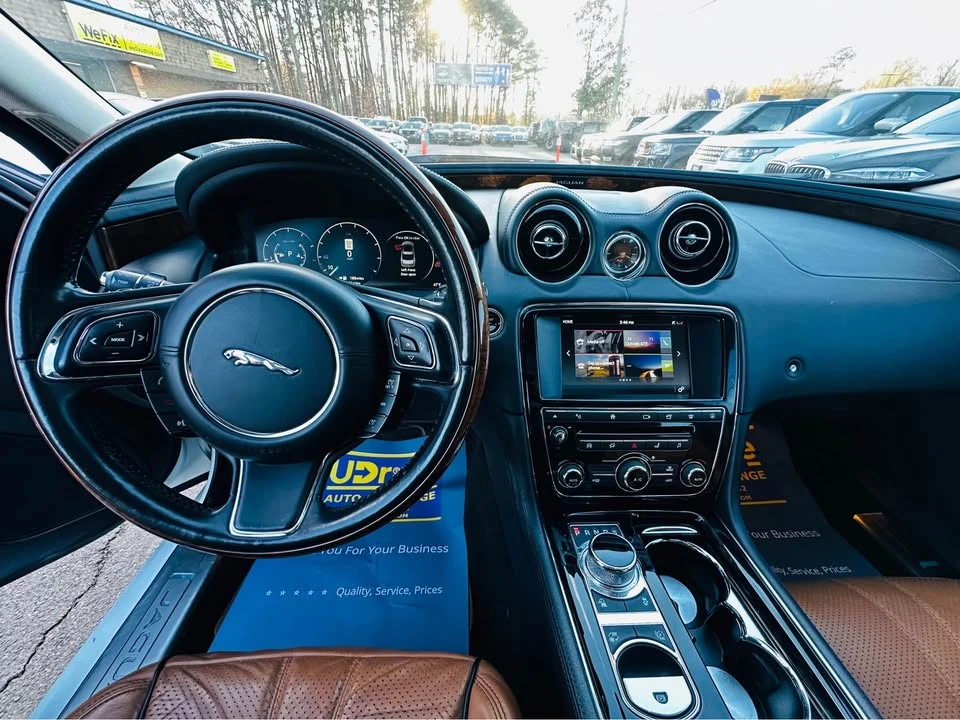 2016 Jaguar X351 XJ - Image 13 of 18
