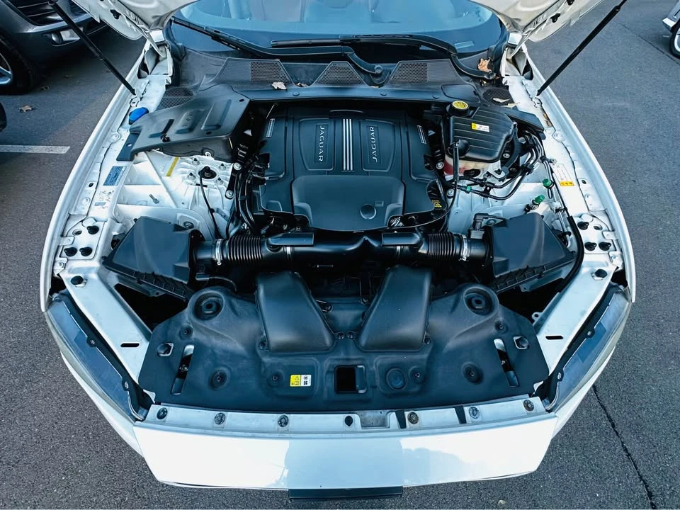 2016 Jaguar X351 XJ - Image 18 of 18