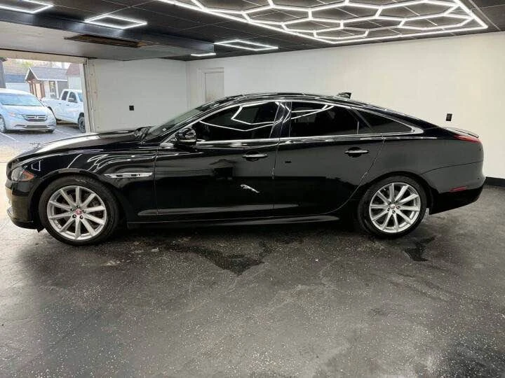 2016 Jaguar X351 XJ - Image 6 of 17