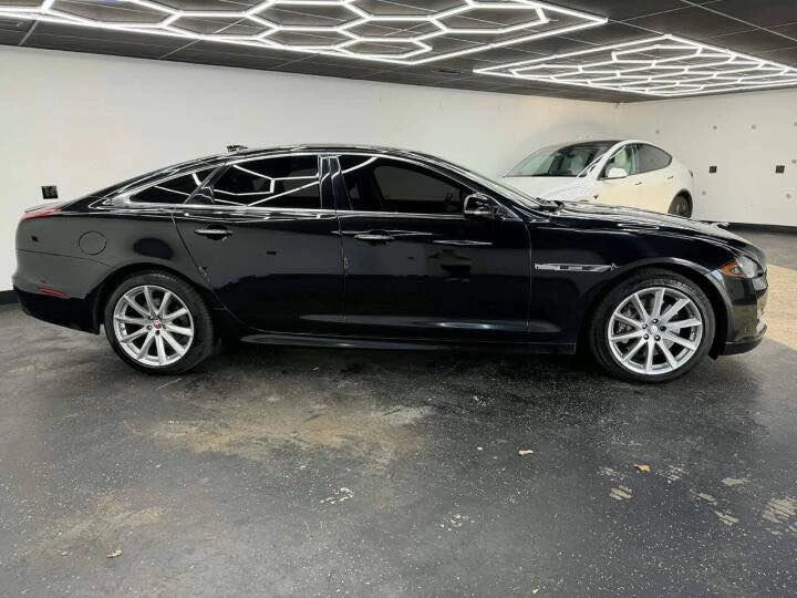 2016 Jaguar X351 XJ - Image 3 of 17