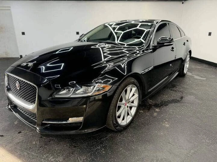 2016 Jaguar X351 XJ - Image 9 of 17