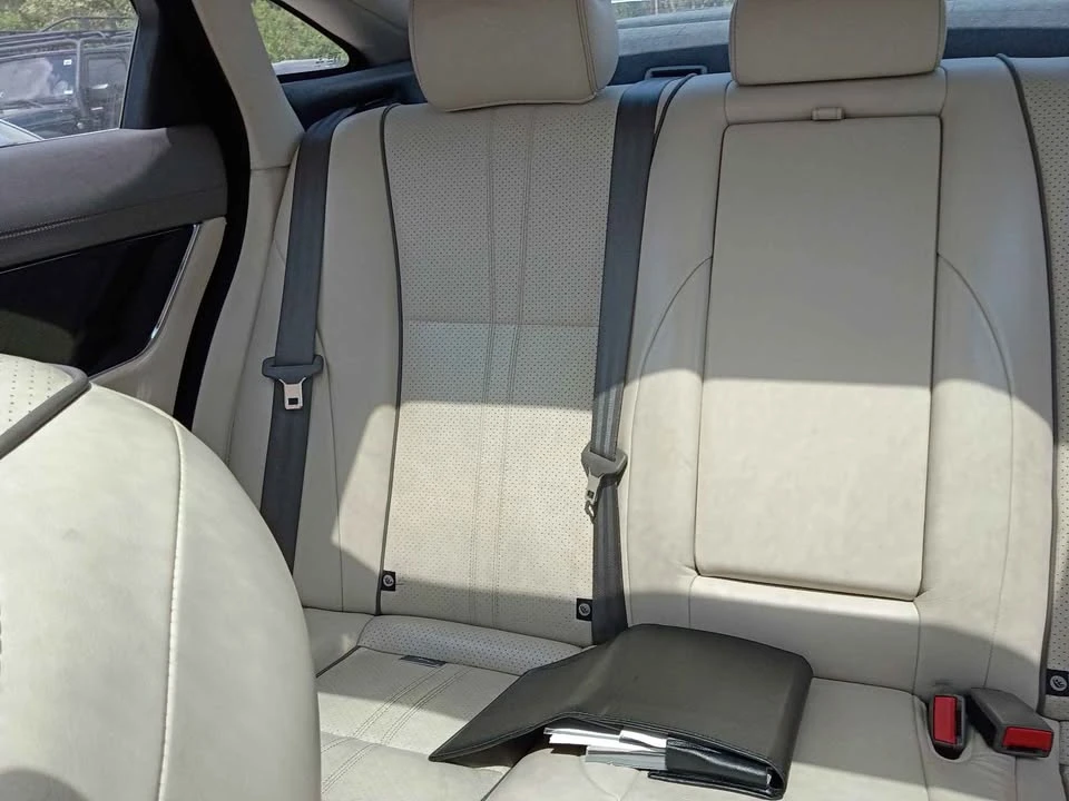 2016 Jaguar X351 XJ - Image 8 of 8