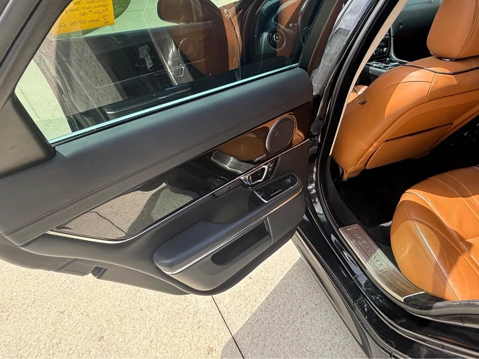 2016 Jaguar X351 XJ - Image 10 of 15