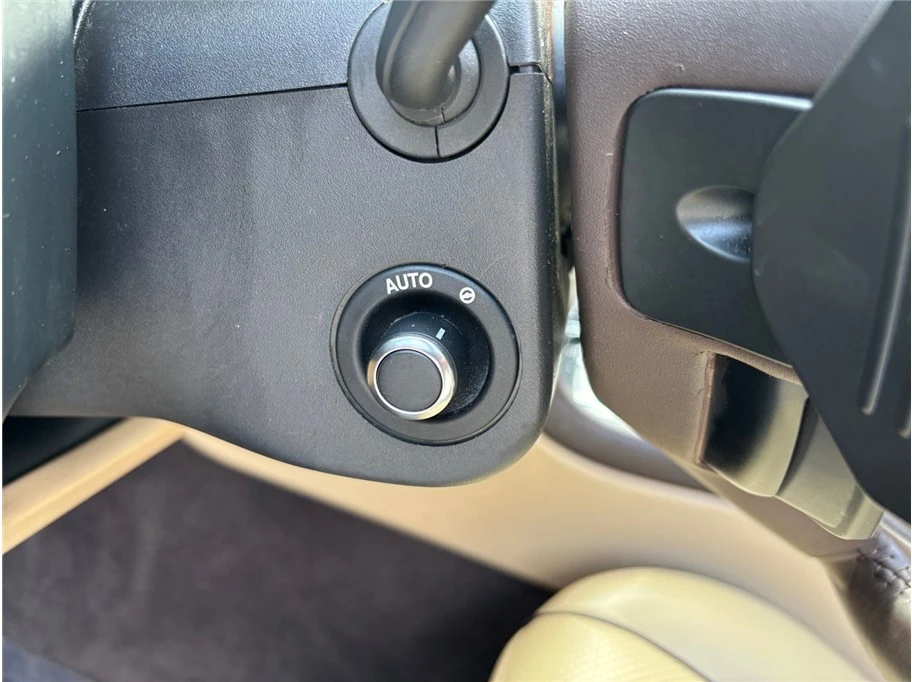 2016 Jaguar X351 XJ - Image 19 of 21
