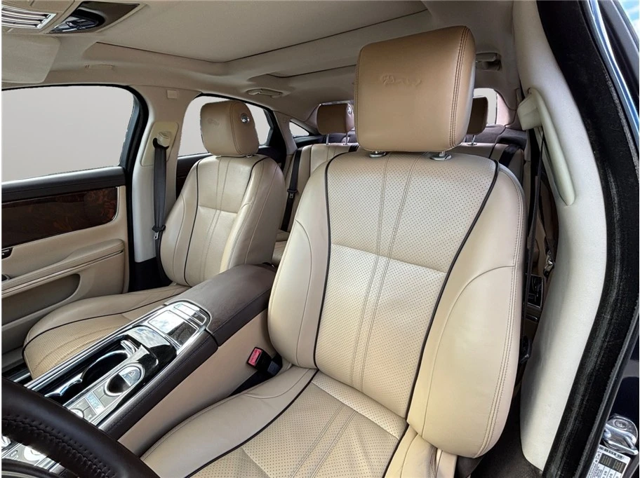 2016 Jaguar X351 XJ - Image 17 of 21