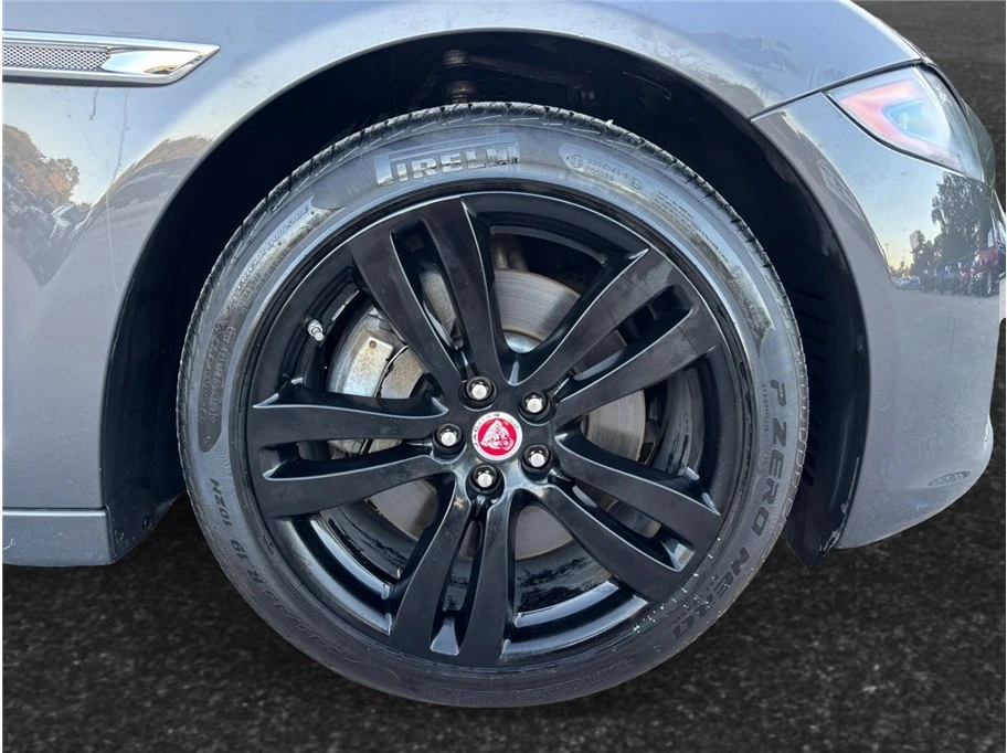 2016 Jaguar X351 XJ - Image 12 of 21