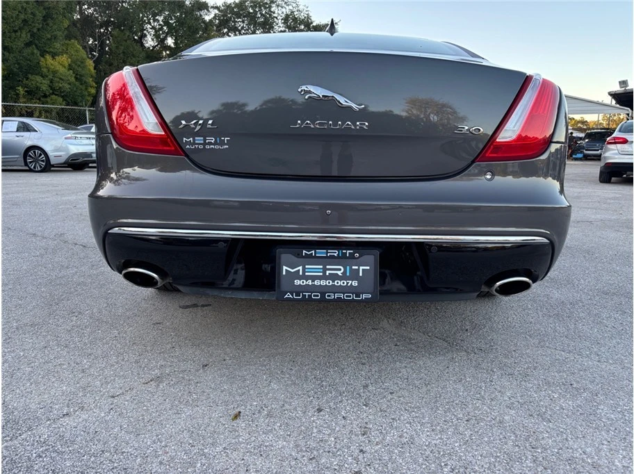 2016 Jaguar X351 XJ - Image 14 of 21