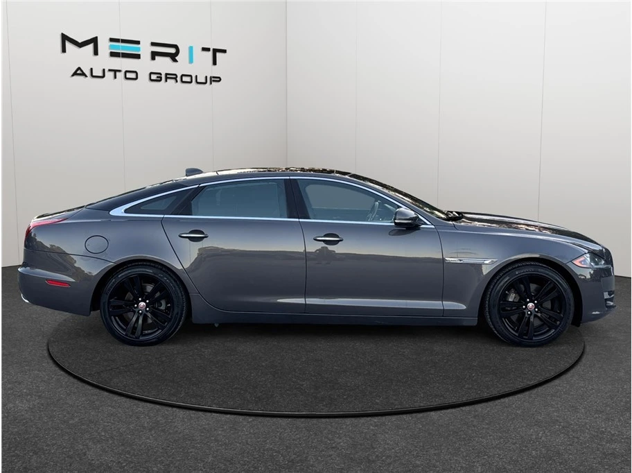 2016 Jaguar X351 XJ - Image 10 of 21
