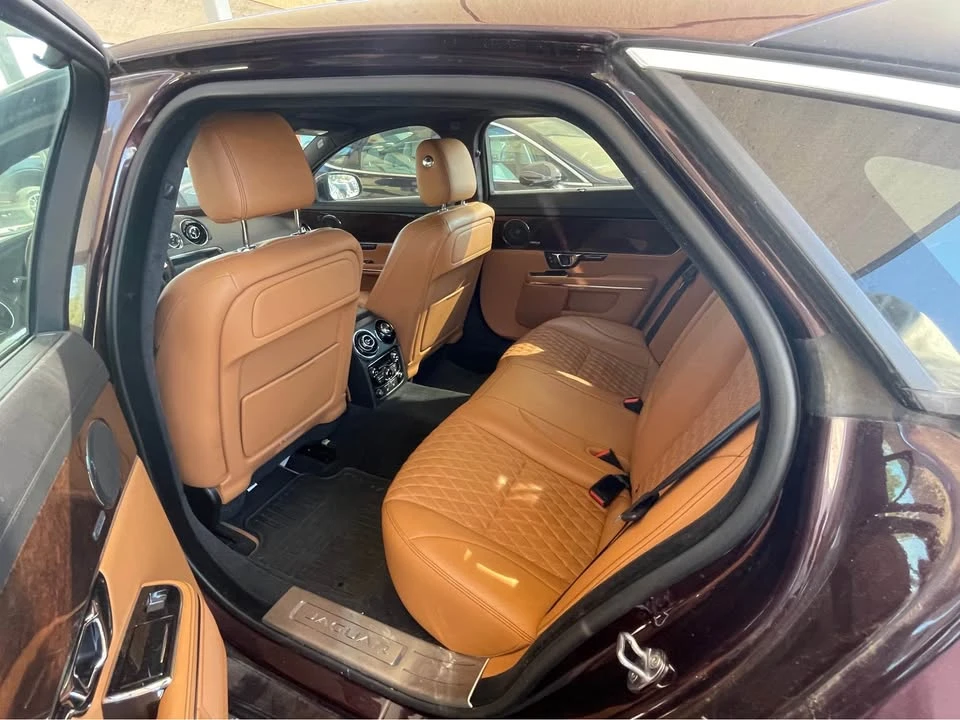 2016 Jaguar X351 XJ - Image 9 of 10
