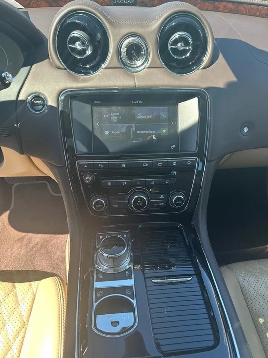 2016 Jaguar X351 XJ - Image 11 of 18