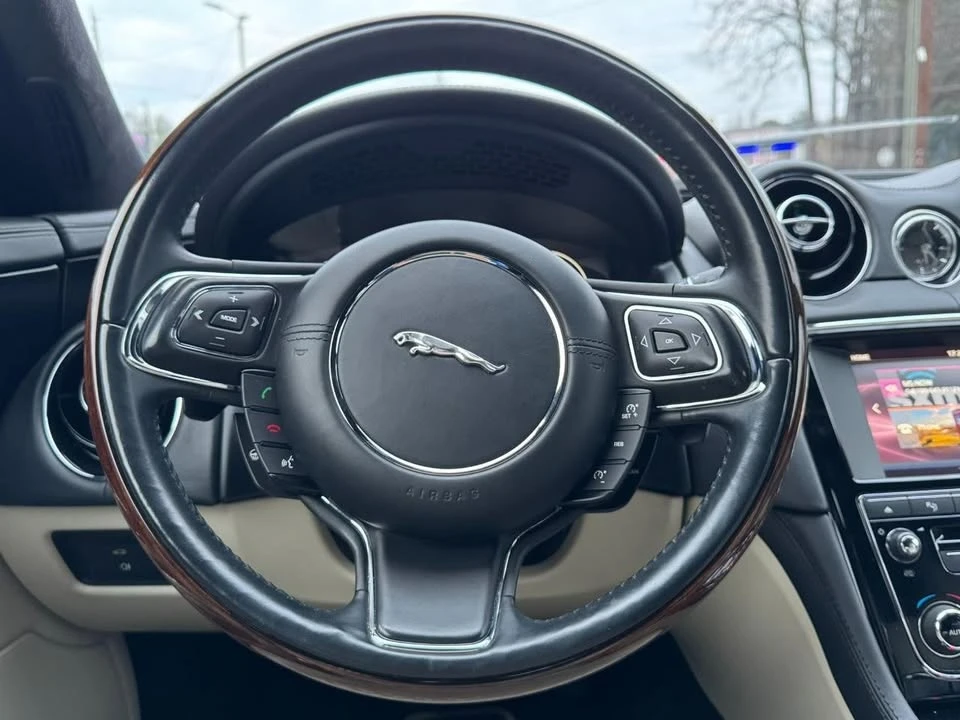 2016 Jaguar X351 XJ - Image 15 of 20
