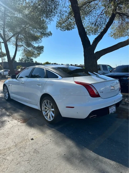 2016 Jaguar X351 XJ - Image 4 of 13