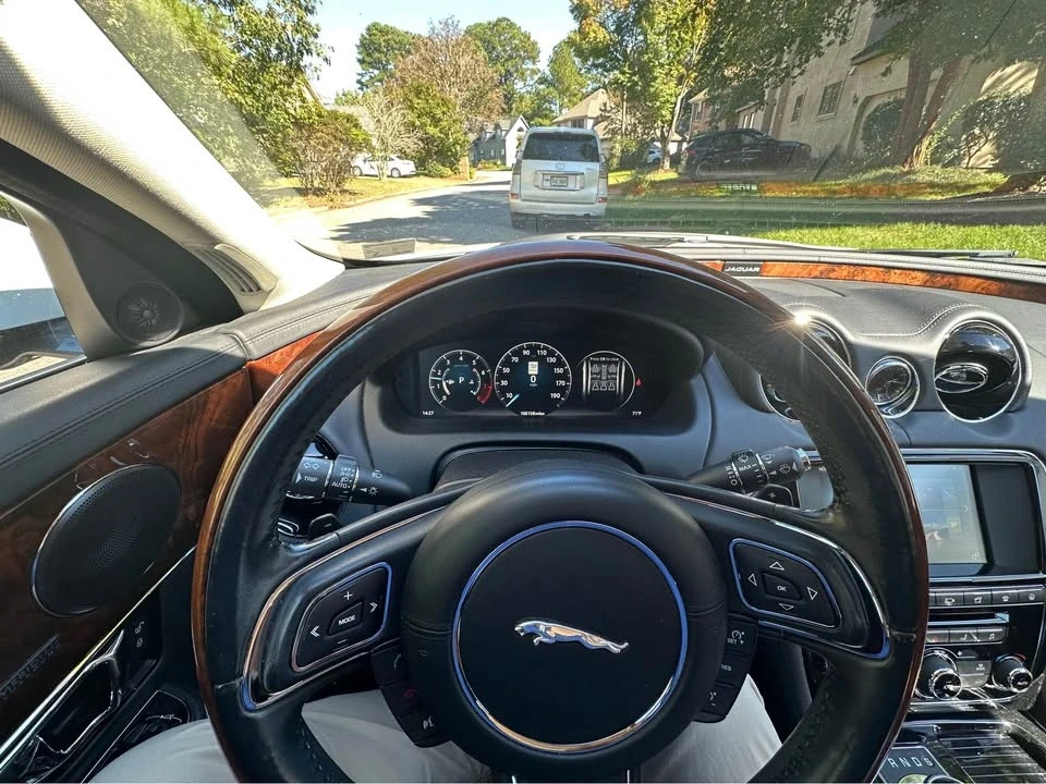 2016 Jaguar X351 XJ - Image 5 of 13