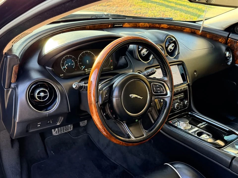 2016 Jaguar X351 XJR - Image 13 of 18