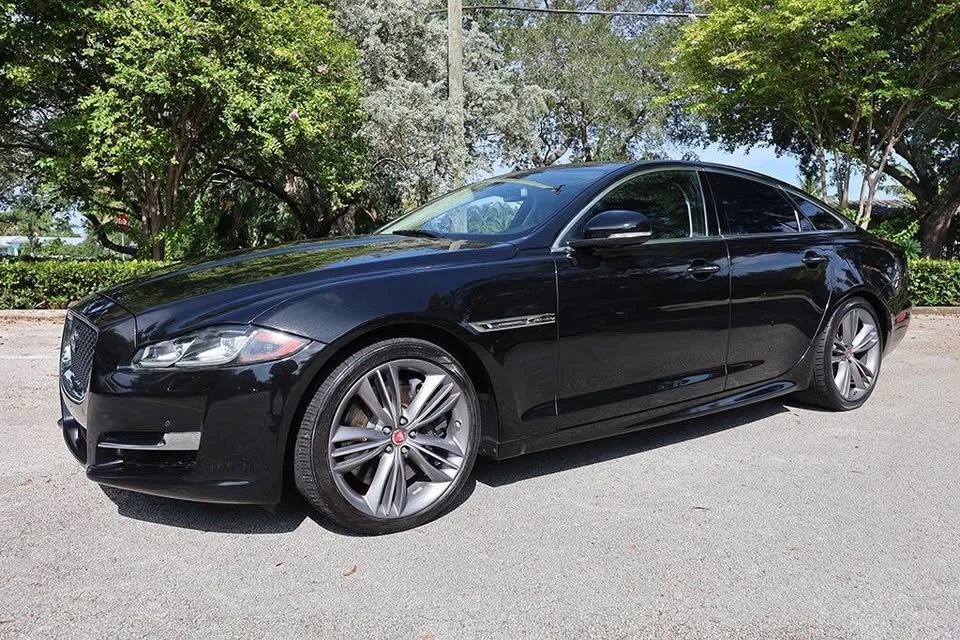 2016 Jaguar X351 XJ - Image 11 of 20