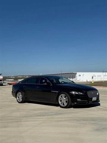 2016 Jaguar X351 XJ - Image 2 of 2