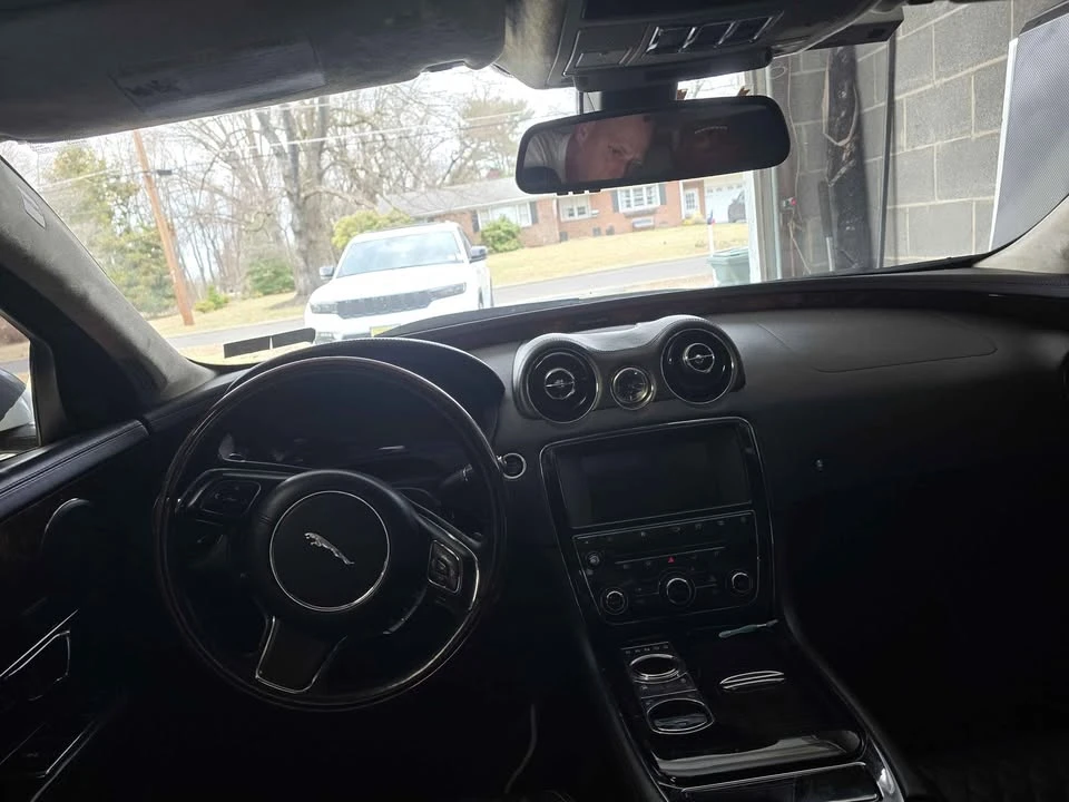2016 Jaguar X351 XJ - Image 6 of 10