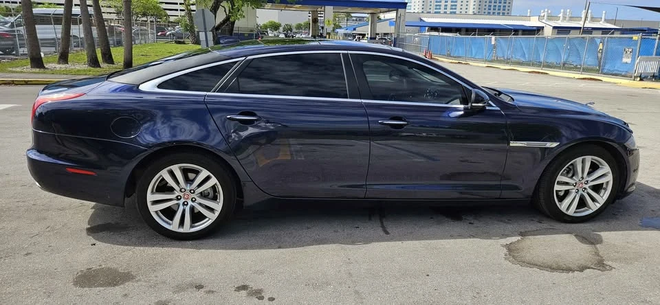 2016 Jaguar X351 XJ - Image 6 of 15