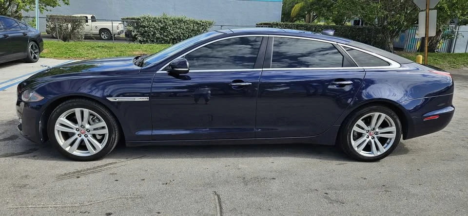 2016 Jaguar X351 XJ - Image 3 of 15